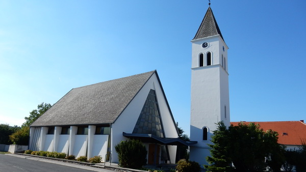 Evangelische Kirche.jpg